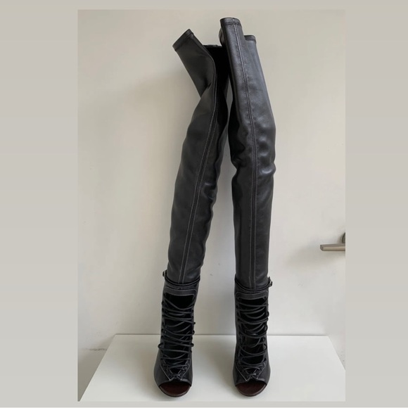 GIVENCHY THIGH BOOT - Picture 5 of 12